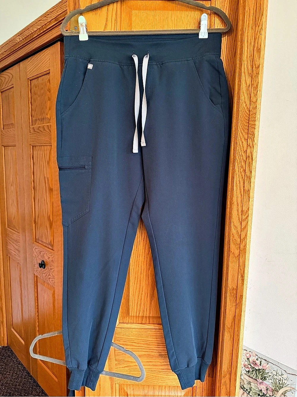 FIGS Zamora Jogger Scrub Pant Gray Medium